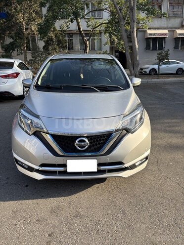 Nissan Note-1