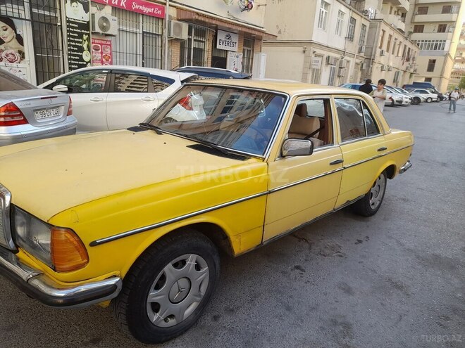 Mercedes E 200 1978, 980,000 km - 2.0 l - Bakı