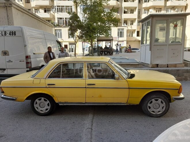 Mercedes E 200 1978, 980,000 km - 2.0 l - Bakı