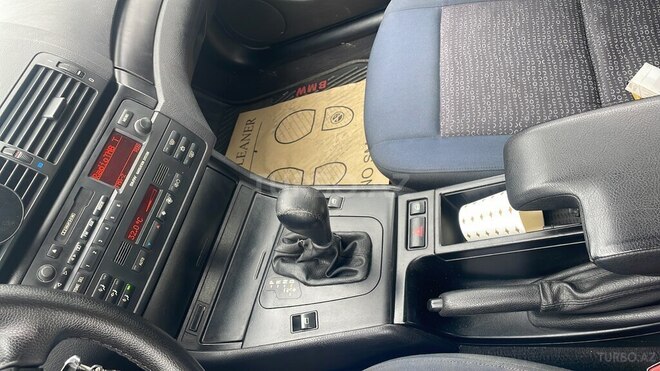 BMW 320 2002, 390,000 km - 2.0 л - Bakı