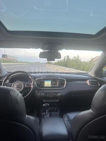 Kia Sorento-9