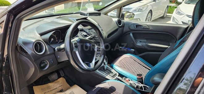 Ford Fiesta 2017, 142,150 km - 1.6 l - Bakı