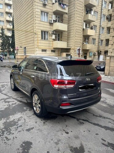 Kia Sorento-4