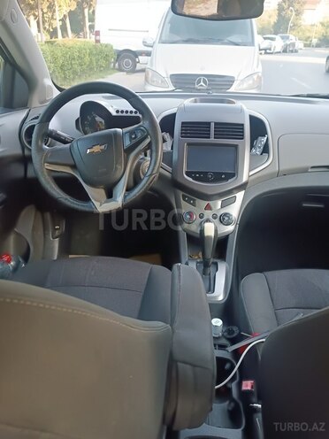 Chevrolet Aveo-3