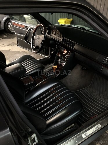 Mercedes E 220 1995, 440,000 km - 2.2 l - Bakı