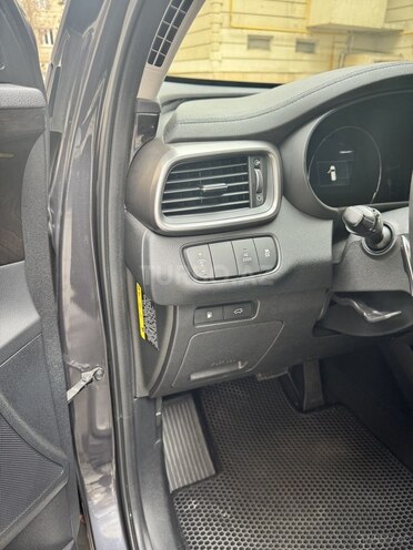 Kia Sorento-15