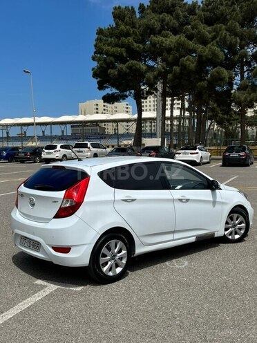 Hyundai Accent 2015, 180,000 km - 1.6 л - Bakı