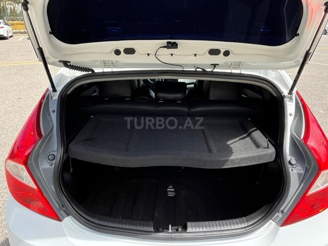 Hyundai Accent 2015, 180,000 km - 1.6 л - Bakı