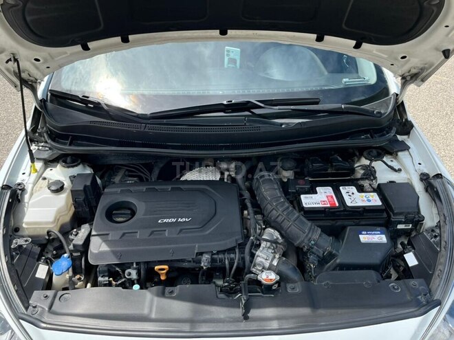 Hyundai Accent 2015, 180,000 km - 1.6 л - Bakı