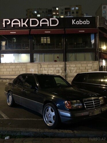 Mercedes E 220 1995, 440,000 km - 2.2 l - Bakı
