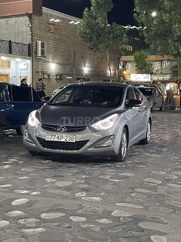 Hyundai Avante 2015, 180,000 km - 1.6 l - Şirvan