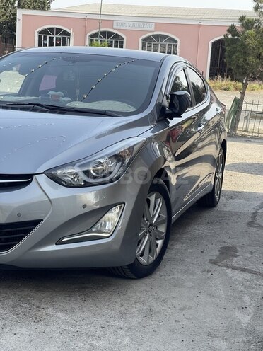 Hyundai Avante 2015, 180,000 km - 1.6 l - Şirvan