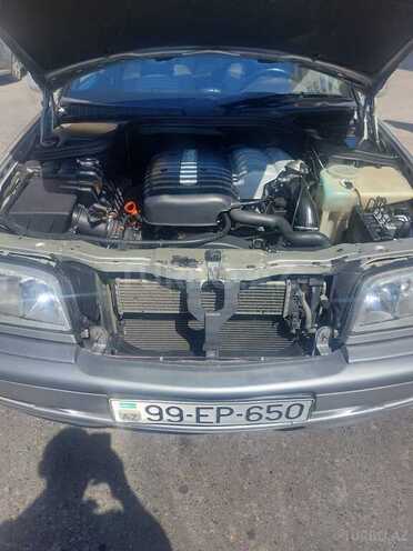 Mercedes C 220 d 2000, 301,000 km - 2.2 л - Xırdalan
