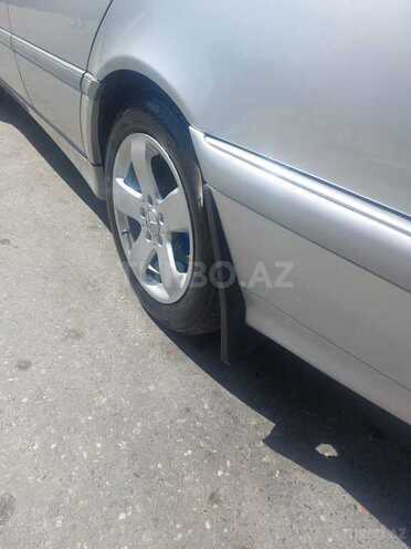 Mercedes C 220 d 2000, 301,000 km - 2.2 л - Xırdalan