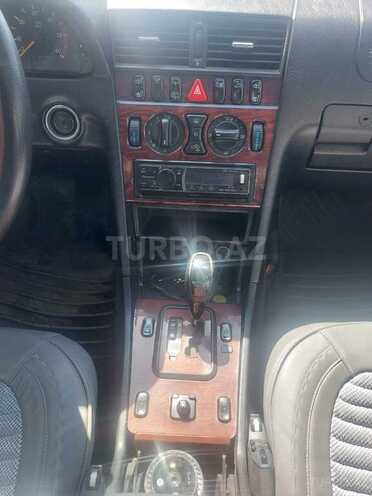 Mercedes C 220 d 2000, 301,000 km - 2.2 л - Xırdalan