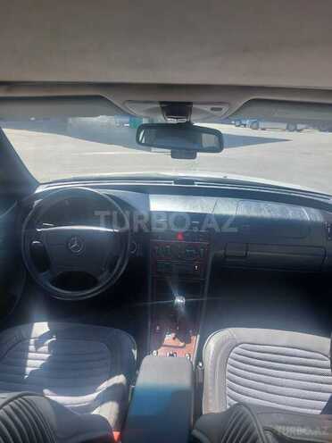 Mercedes C 220 d 2000, 301,000 km - 2.2 л - Xırdalan