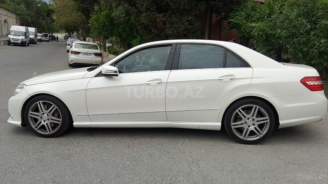 Mercedes E 350 4MATIC 2012, 241,600 km - 3.5 l - Bakı