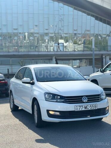 Volkswagen Polo 2018, 130,000 km - 1.6 l - Bakı