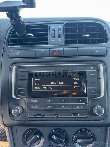 Volkswagen Polo 2018, 130,000 km - 1.6 l - Bakı