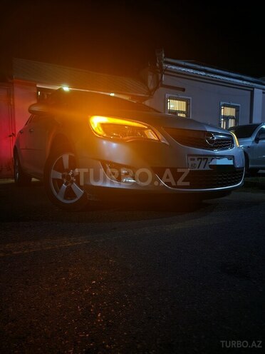 Opel Astra 2012, 225,123 km - 1.4 l - Quba