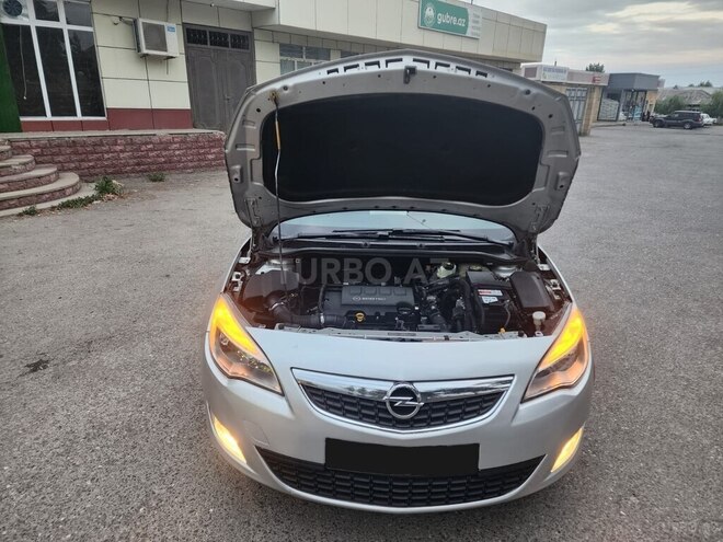 Opel Astra 2012, 225,123 km - 1.4 l - Quba