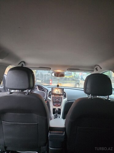 Opel Astra 2012, 225,123 km - 1.4 l - Quba