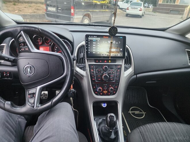 Opel Astra 2012, 225,123 km - 1.4 l - Quba