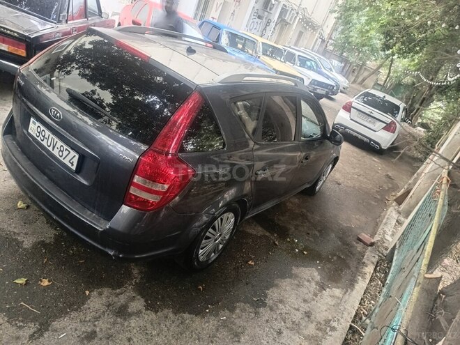 Kia  2010, 230,000 km - 1.6 l - Bakı