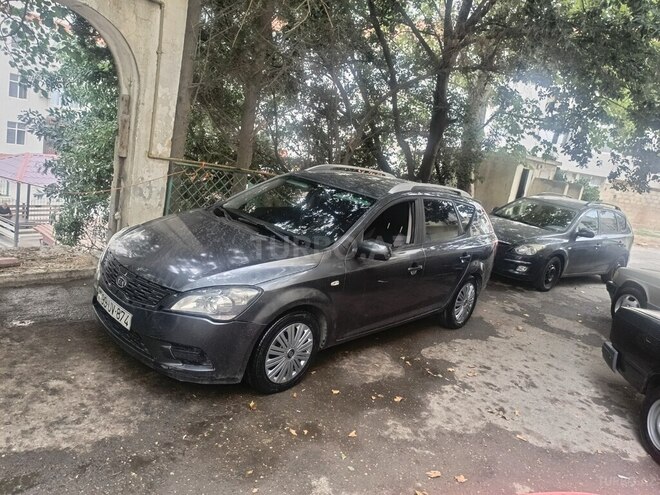 Kia  2010, 230,000 km - 1.6 l - Bakı