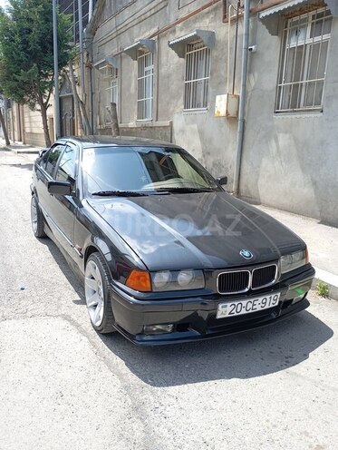 BMW 318 1993, 265,000 km - 1.8 l - Gəncə