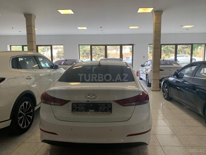 Hyundai Elantra 2016, 103,450 km - 1.6 л - Bakı
