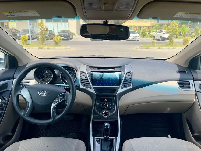 Hyundai Elantra 2015, 133,576 km - 1.8 l - Bakı