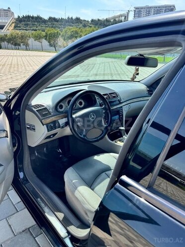 Mercedes E 220 d 2006, 335,000 km - 2.2 л - Bakı