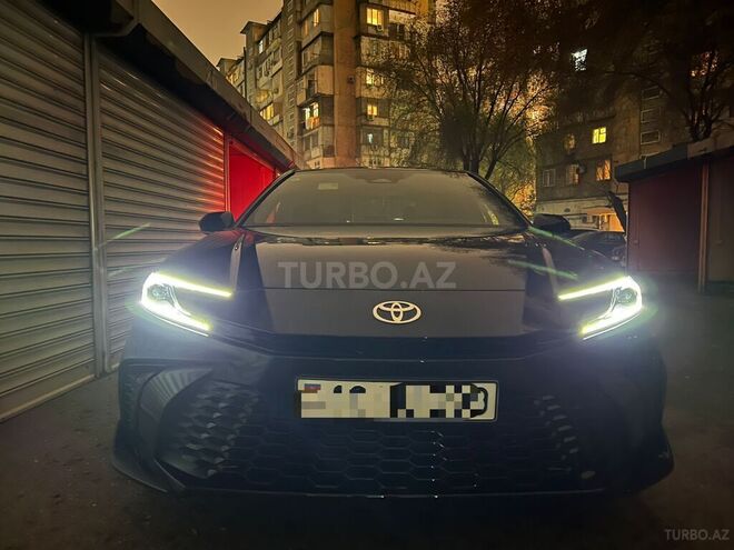 Toyota Camry 2024, 5,300 km - 2.0 l - Bakı