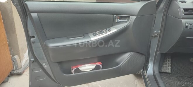Toyota Corolla 2006, 289,000 km - 1.4 l - Bakı