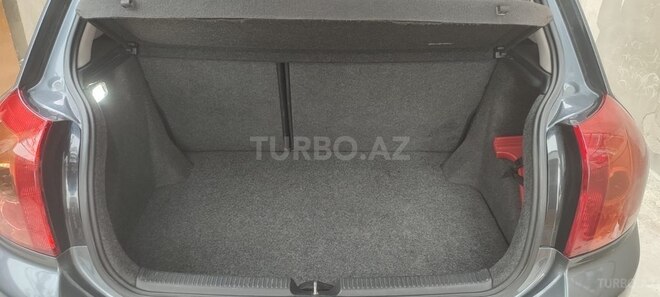 Toyota Corolla 2006, 289,000 km - 1.4 l - Bakı