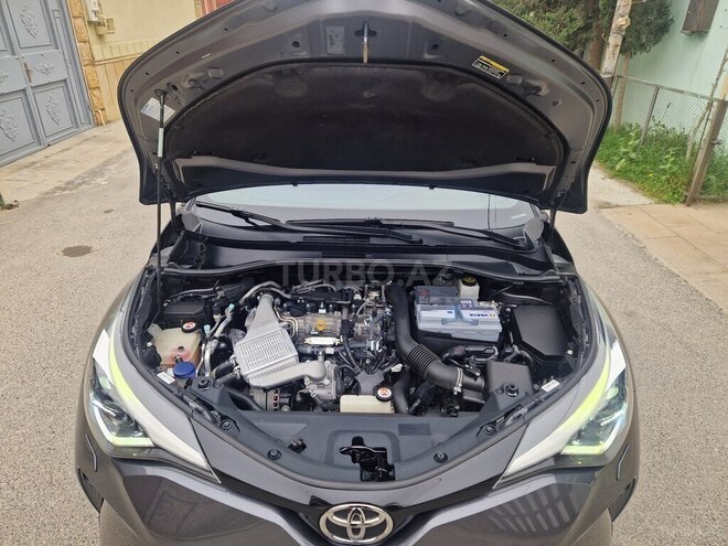 Toyota C-HR 2019, 69,000 km - 1.2 l - Bakı