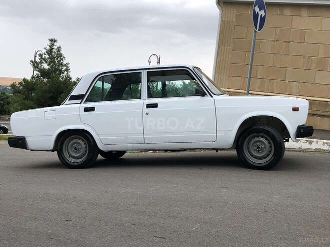 LADA (VAZ) 2107-4