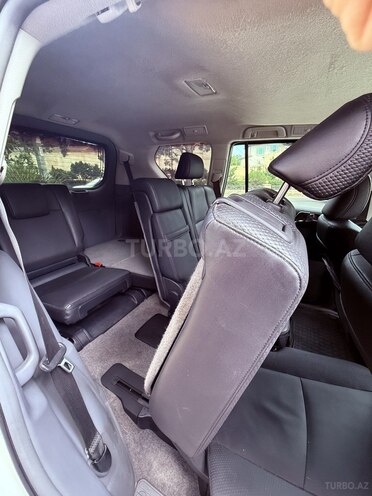 Toyota Land Cruiser Prado-7