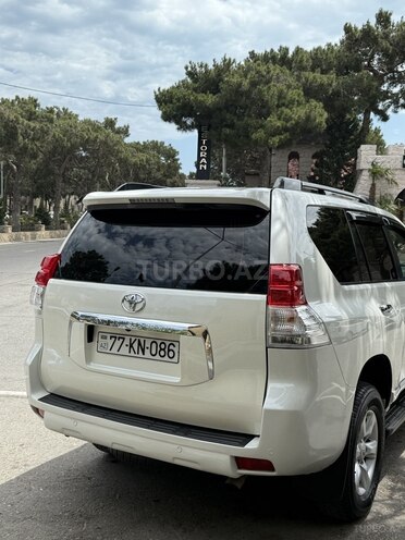 Toyota Land Cruiser Prado-16