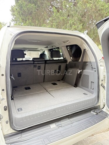 Toyota Land Cruiser Prado-4