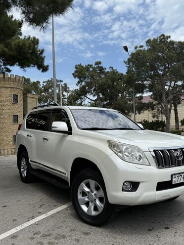 Toyota Land Cruiser Prado-13