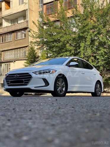 Hyundai Elantra 2017, 99,900 km - 2.0 l - Bakı