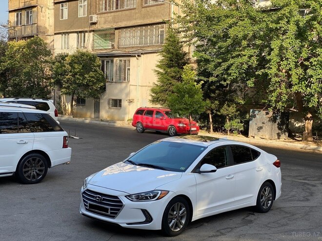 Hyundai Elantra 2017, 99,900 km - 2.0 l - Bakı