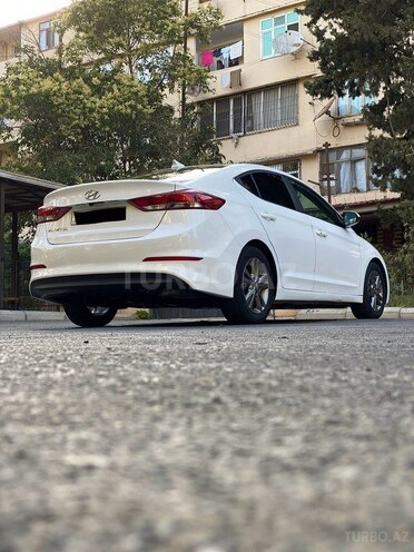 Hyundai Elantra 2017, 99,900 km - 2.0 l - Bakı