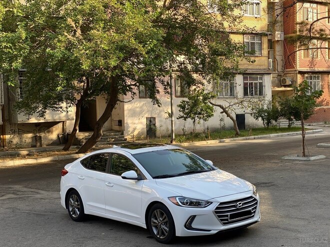 Hyundai Elantra 2017, 99,900 km - 2.0 l - Bakı