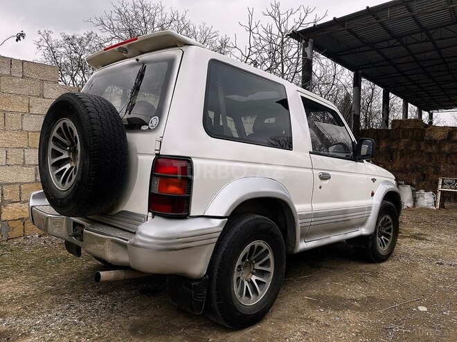 Mitsubishi Pajero 1993, 450,000 km - 2.5 l - Şamaxı