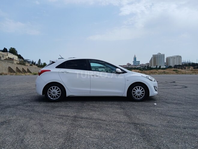 Hyundai i30 2015, 165,000 km - 1.4 l - Şamaxı