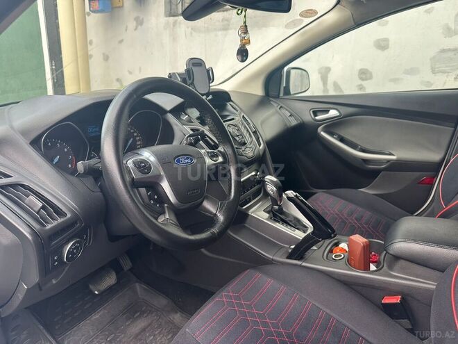 Ford Focus 2013, 228,000 km - 1.6 л - Bakı