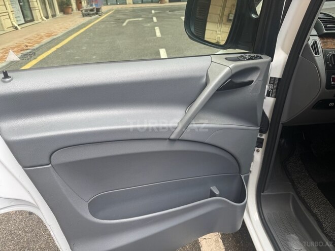 Mercedes Vito 111 2009, 138,000 km - 2.2 l - Bakı
